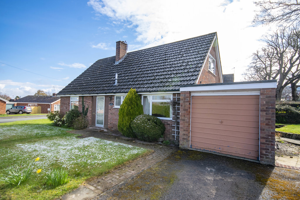 Brook Road, Pontesbury Roger Parry & Partners