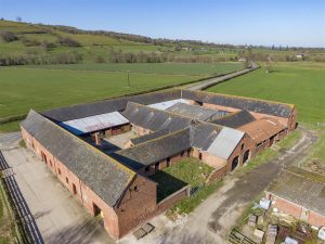 Gwern-y-go Barns, Sarn