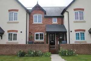 2 Parc Llwyfren, Llanymynech