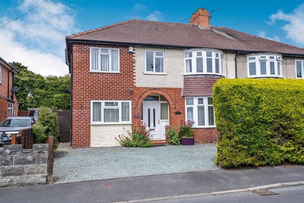 19 Oak Drive, Oswestry Roger Parry & Partners