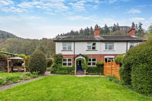 2 Gwern Y Pant, Berriew, Welshpool