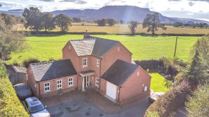 Llandrinio, Llanymynech