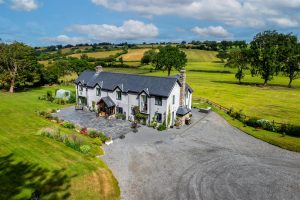 Llanfair Caereinion, Welshpool