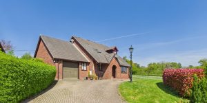 Ty Cwm Hudol, 2 Cae Eglwys, Llansilin, Oswestry