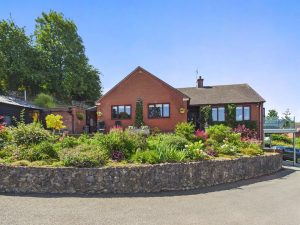 Garreg, Llandyssil, Montgomery