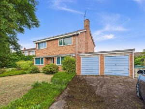 Celyn Close, Guilsfield, Welshpool