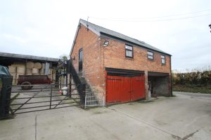 Hollies Farm, Aston Rogers